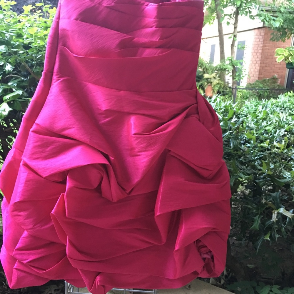 Dress - Picture 2 of 6